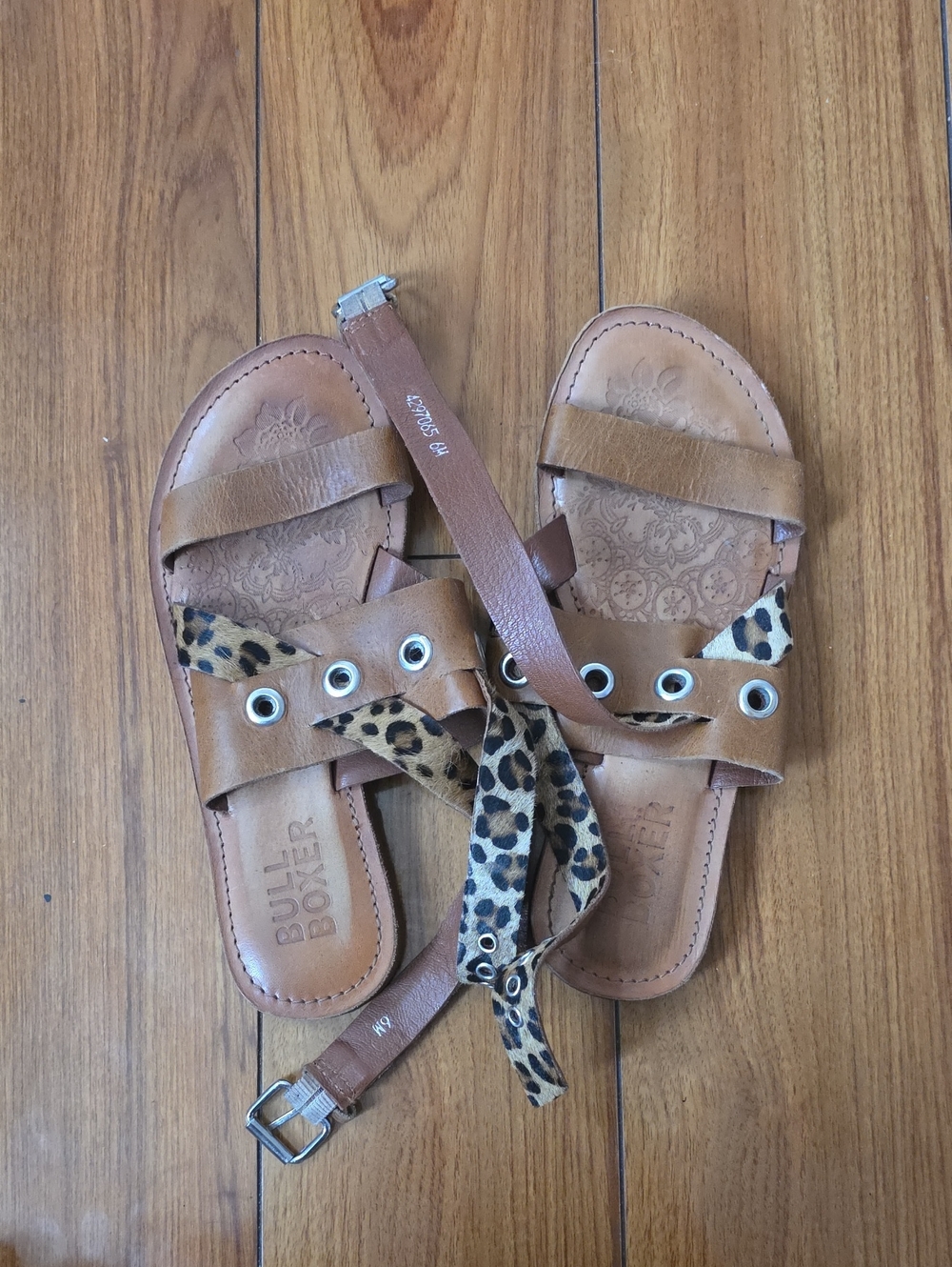 Bullboxer Women's Tan Leopard-Accent Flat Sandals